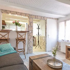  Appartement Sainte Claire Vieille 38m2 Terrasse Proche Gare Et 4 Pers 3 étoiles